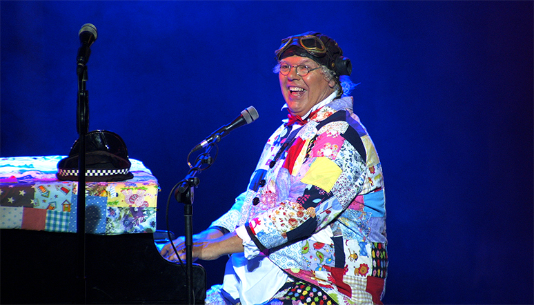 Roy Chubby Brown Promotional Image 4_770x442