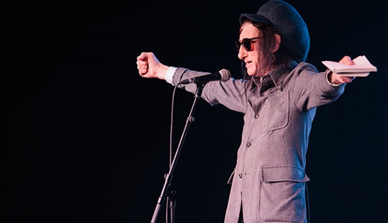 Dr John Cooper Clarke - I Wanna Be Yours